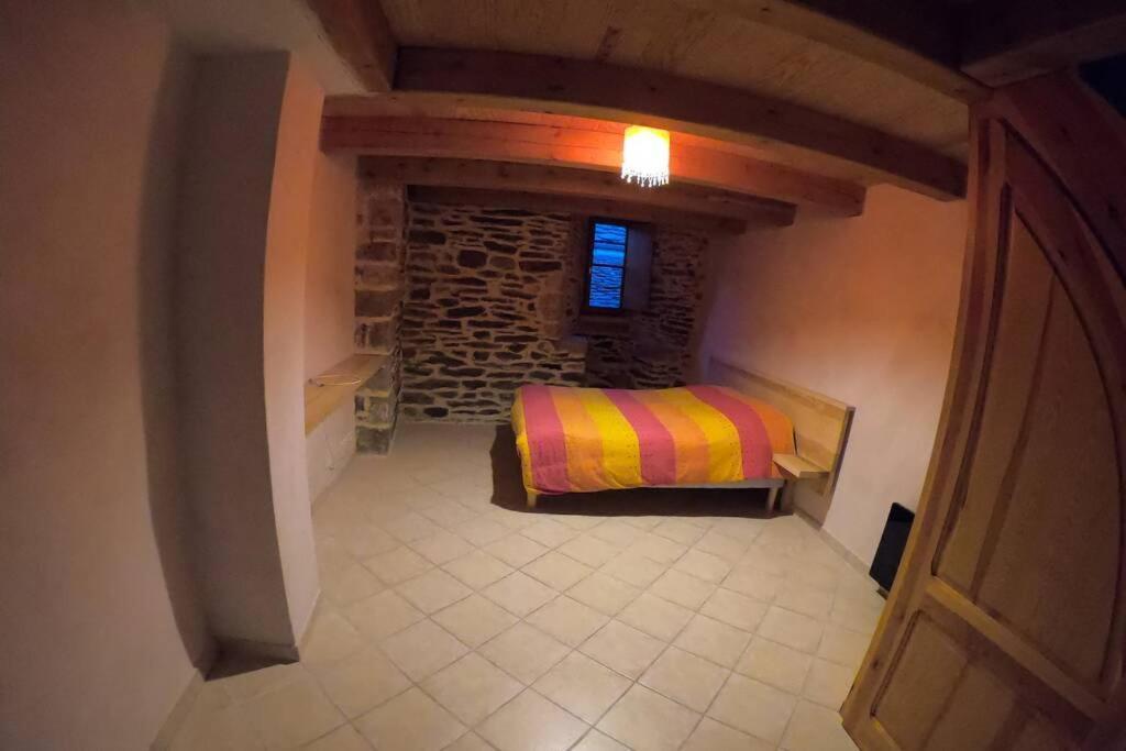 Gite Ispagnac Bagian luar foto
